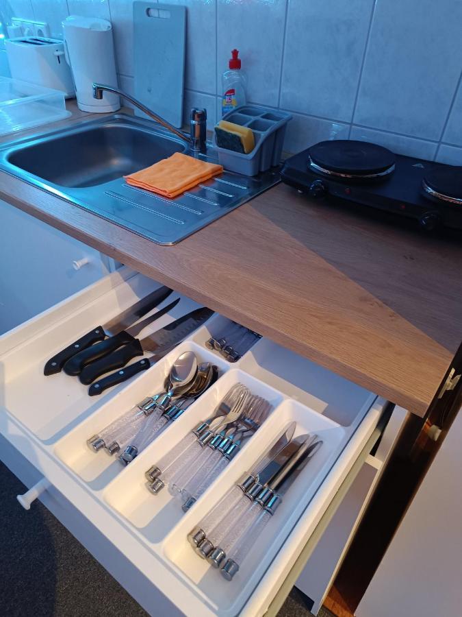 In Villa 56 Qm Apartment, 24 H Check-In,Free Parking Hannover Eksteriør billede